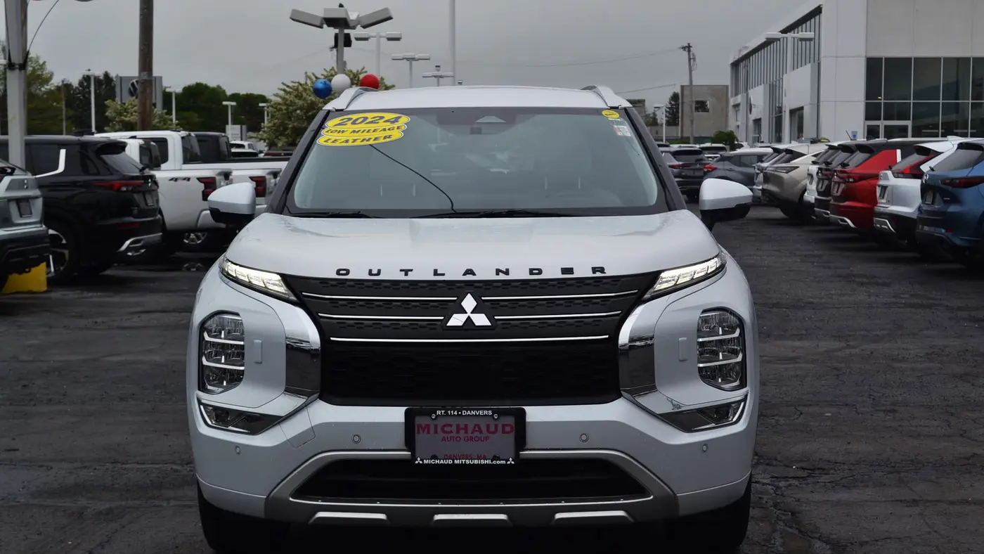 2024 Mitsubishi Outlander SEL