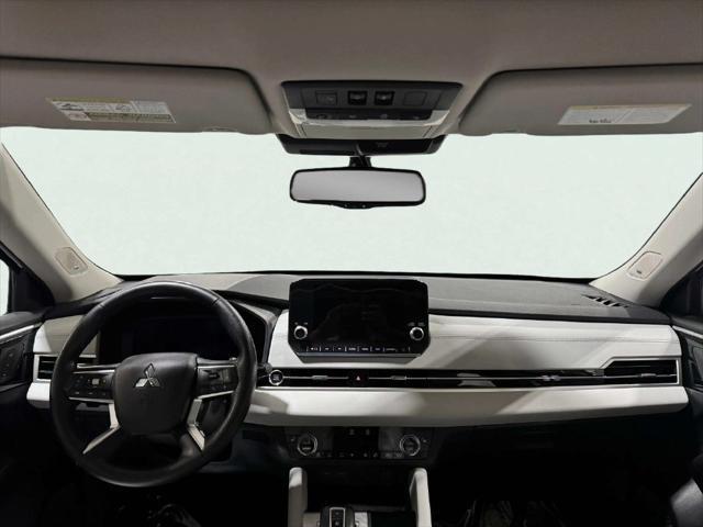 2024 Mitsubishi Outlander - $22,995