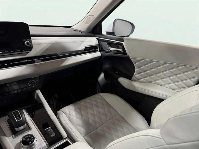 2024 Mitsubishi Outlander - $22,995