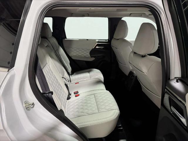 2024 Mitsubishi Outlander - $22,995