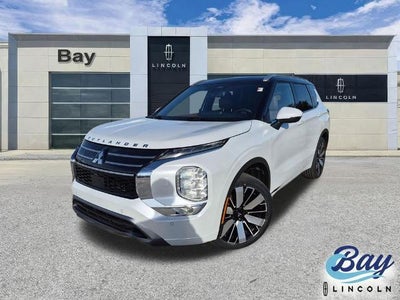 Photo of a 2025 Mitsubishi Outlander AWD SEL 4DR SUV for sale