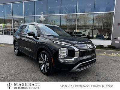 Photo of a 2025 Mitsubishi Outlander AWD SEL 4DR SUV for sale