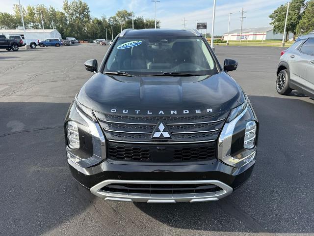 2024 Mitsubishi Outlander SEL — photo 1 of 12