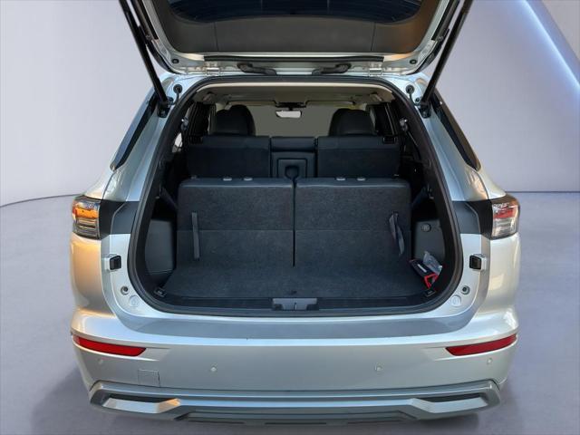2025 Mitsubishi Outlander - $32,900