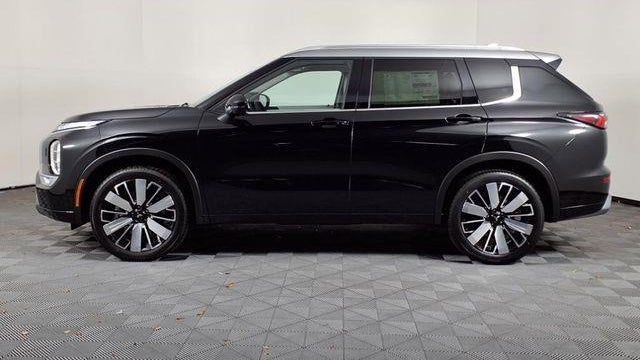 2025 Mitsubishi Outlander SEL Platinum Edition