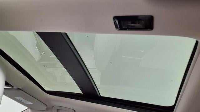 2025 Mitsubishi Outlander SEL Platinum Edition