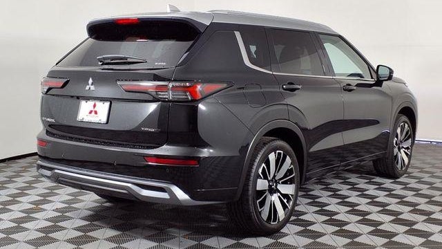 2025 Mitsubishi Outlander SEL Platinum Edition