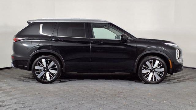 2025 Mitsubishi Outlander SEL Platinum Edition