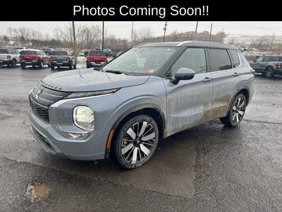 Photo of a 2025 Mitsubishi Outlander AWD SEL 4DR SUV for sale