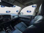 2019 Outlander Thumbnail 8