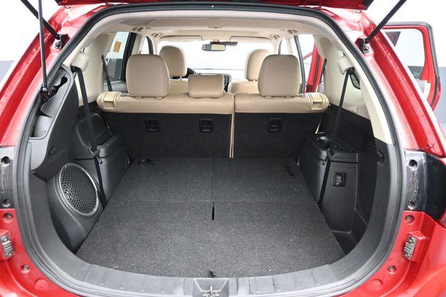 2018 Mitsubishi Outlander - $13,998