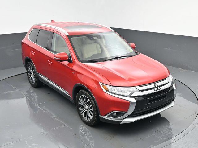 2018 Mitsubishi Outlander - $13,998