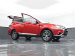 2018 Outlander Thumbnail 34