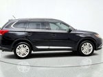 2016 Outlander Thumbnail 4