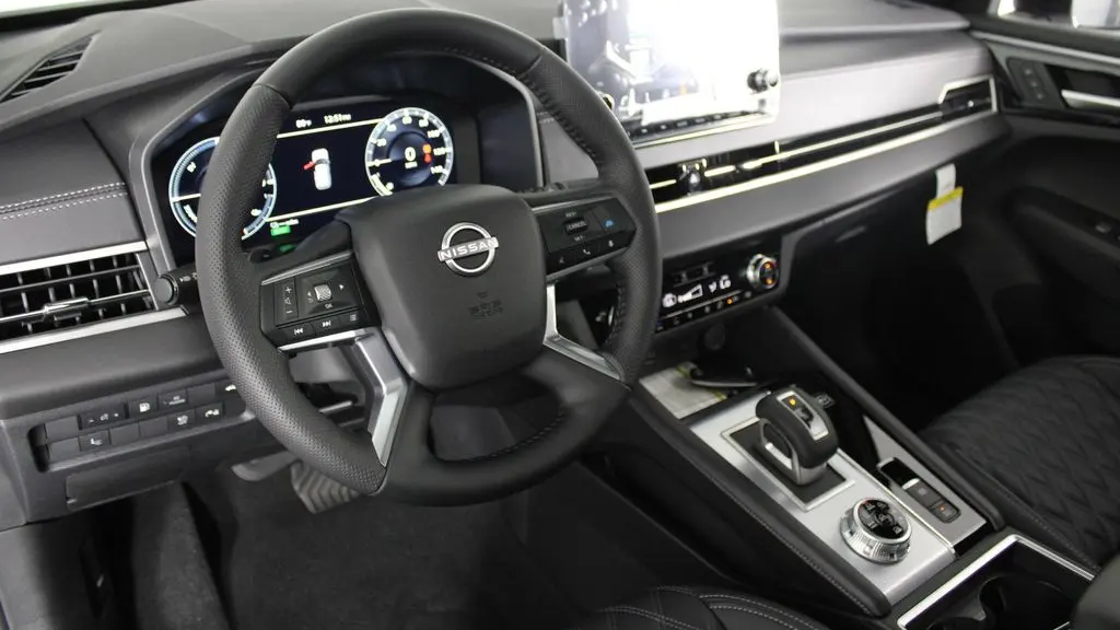 2026 Nissan Rogue Plug-in Hybrid Platinum