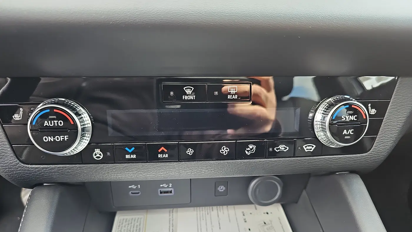 2026 Nissan Rogue Plug-in Hybrid Platinum