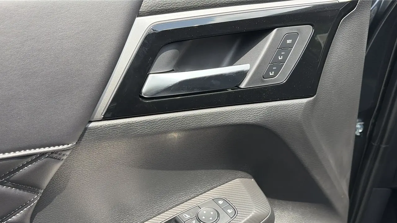 2026 Nissan Rogue Plug-in Hybrid Platinum