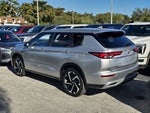 2023 Outlander PHEV Thumbnail 3