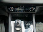 2023 Outlander PHEV Thumbnail 17