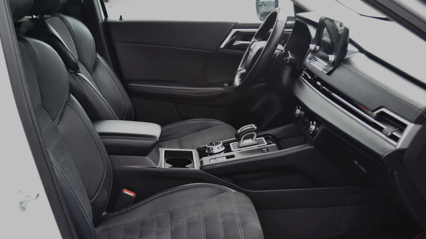 2024 Mitsubishi Outlander PHEV SE