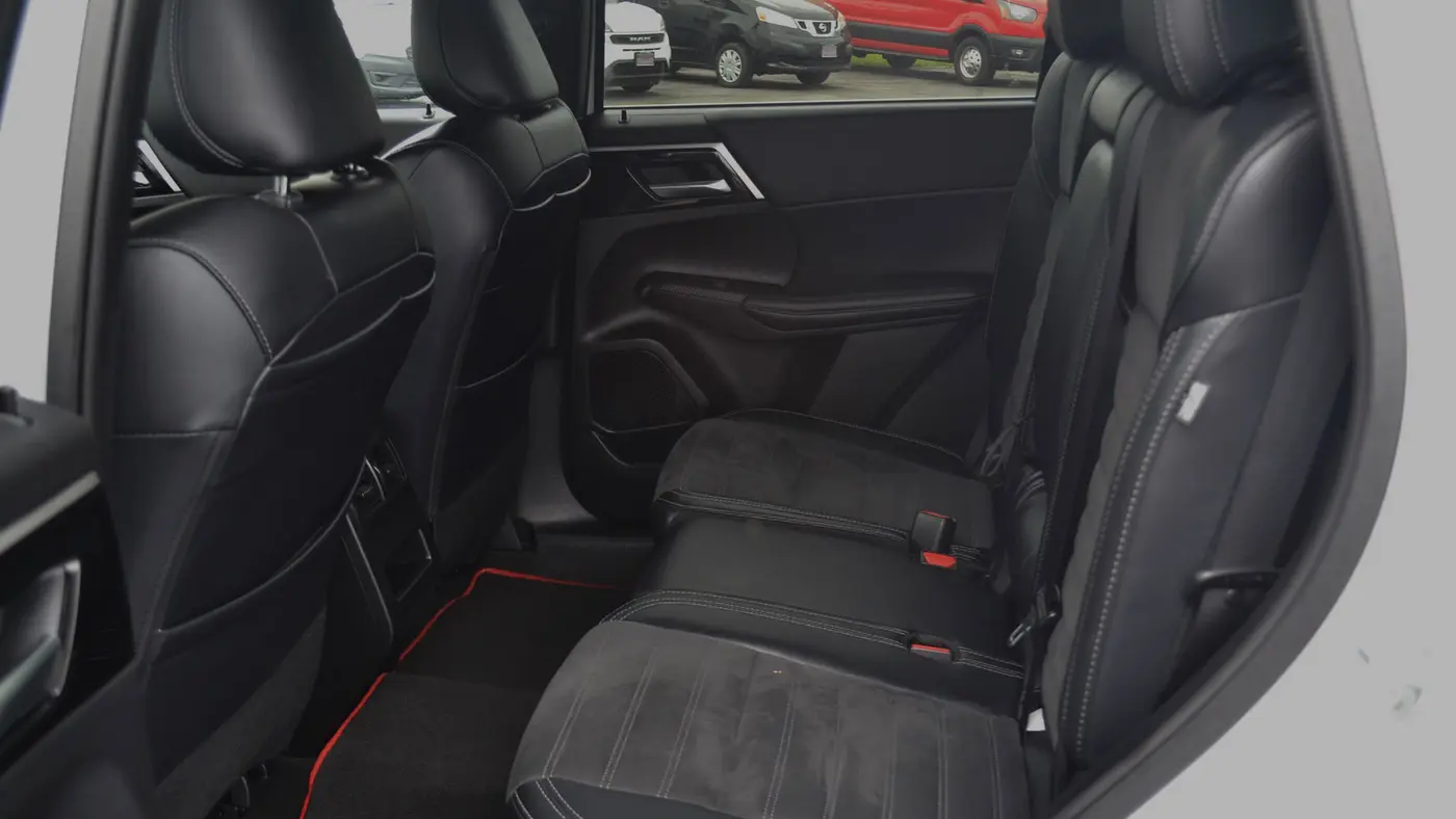 2024 Mitsubishi Outlander PHEV SE