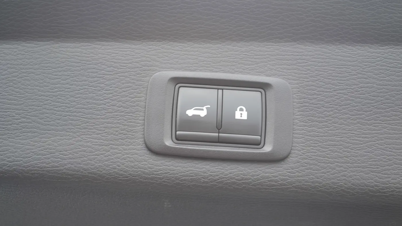 2024 Mitsubishi Outlander PHEV SE