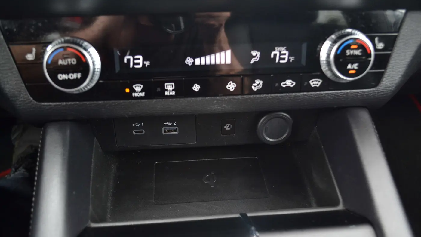 2024 Mitsubishi Outlander PHEV SE