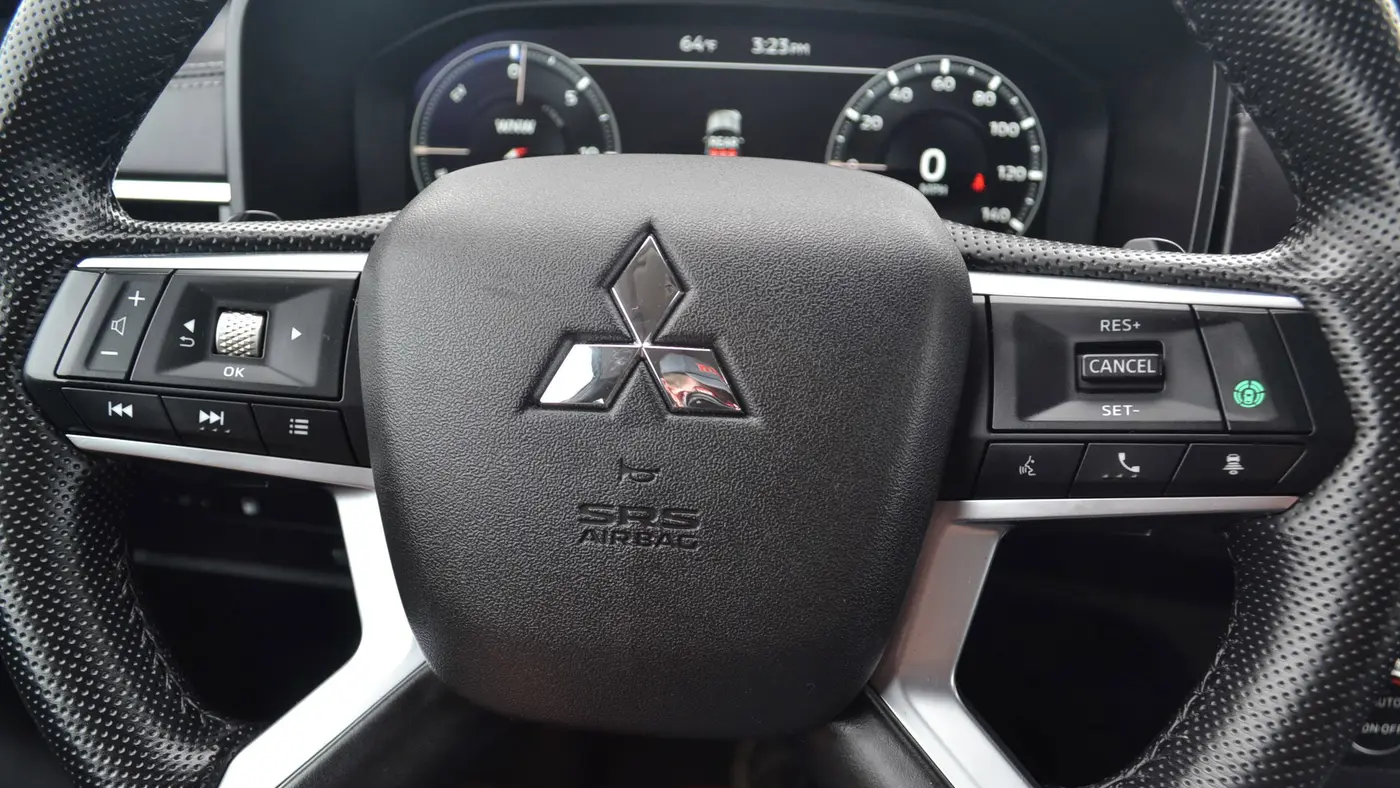 2024 Mitsubishi Outlander PHEV SE
