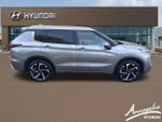 2023 Outlander PHEV Thumbnail 6