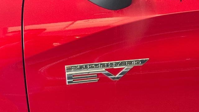 2025 Mitsubishi Outlander PHEV SE