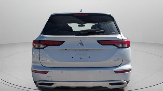 2025 Mitsubishi Outlander PHEV SE