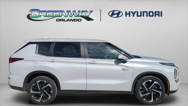 2025 Mitsubishi Outlander PHEV SE