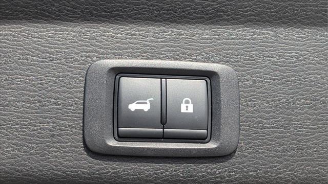 2025 Mitsubishi Outlander PHEV SE