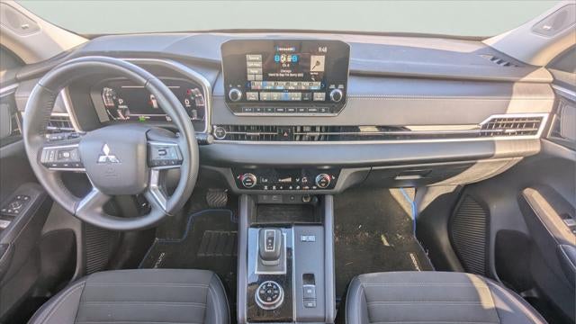 2025 Mitsubishi Outlander PHEV SE