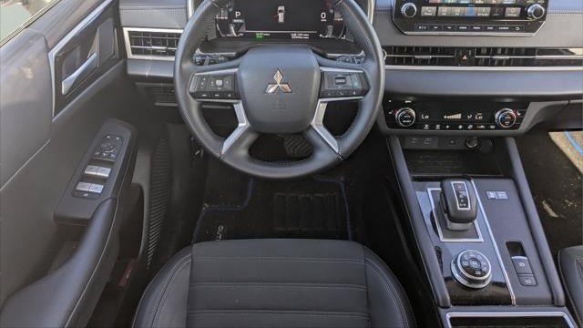 2025 Mitsubishi Outlander PHEV SE