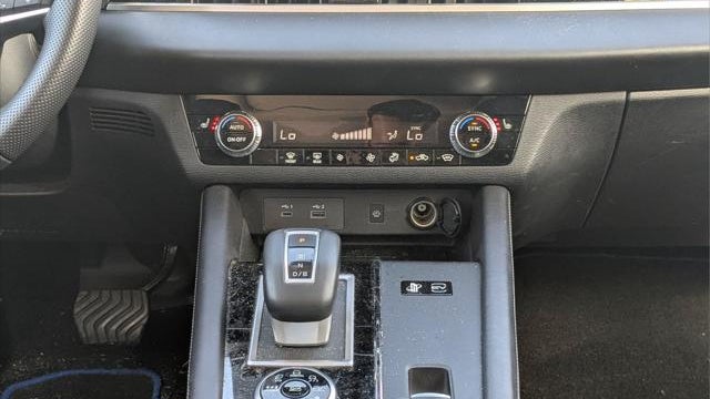 2025 Mitsubishi Outlander PHEV SE
