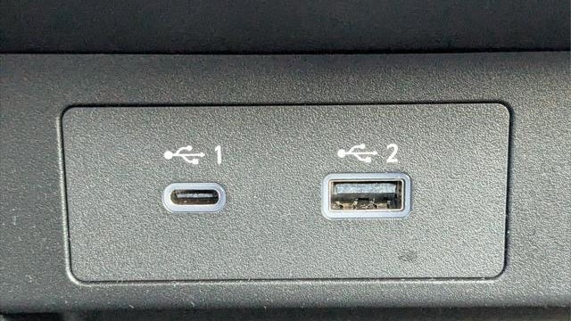 2025 Mitsubishi Outlander PHEV SE