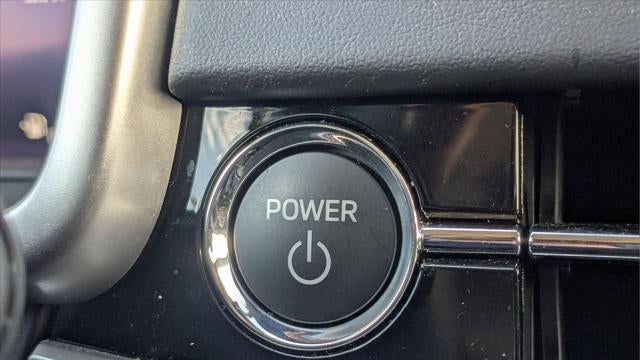 2025 Mitsubishi Outlander PHEV SE