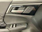 2023 Outlander PHEV Thumbnail 11