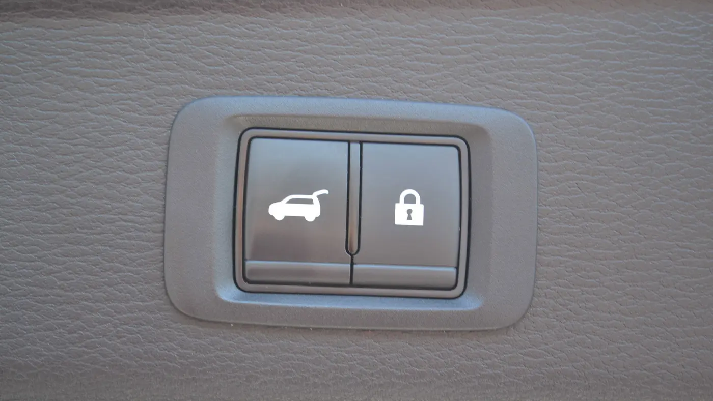 2023 Mitsubishi Outlander PHEV SEL