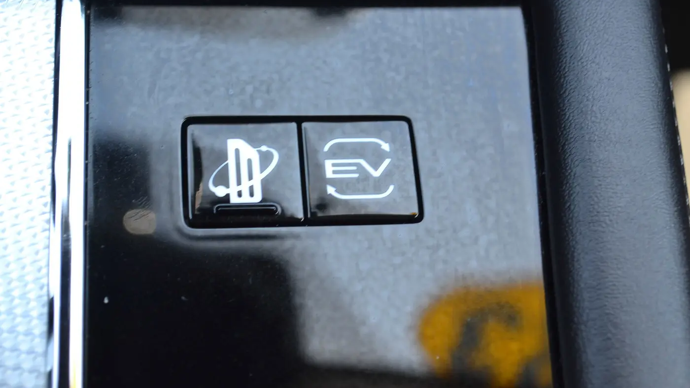 2023 Mitsubishi Outlander PHEV SEL