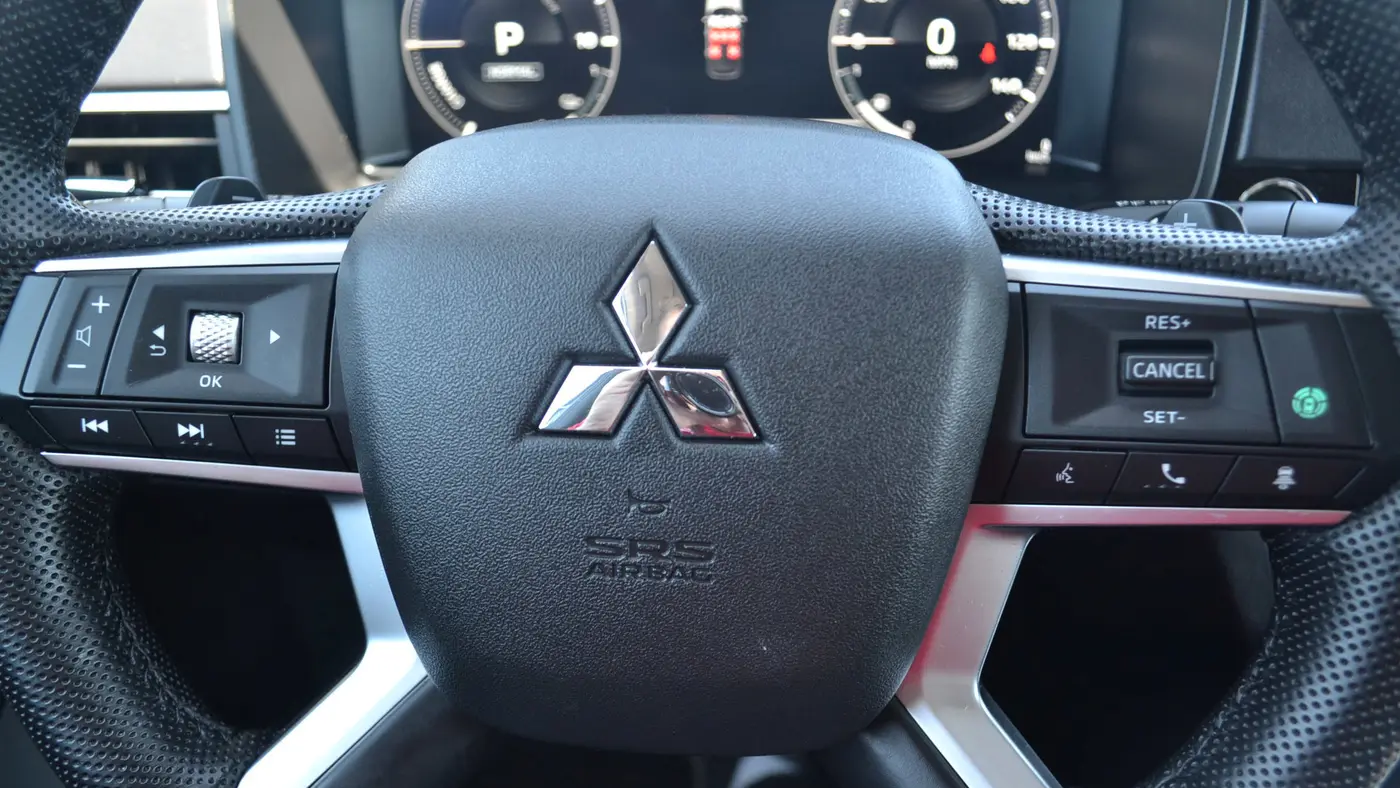 2023 Mitsubishi Outlander PHEV SEL