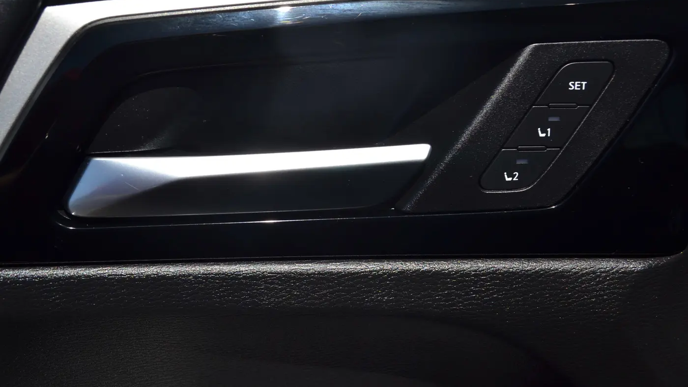 2023 Mitsubishi Outlander PHEV SEL