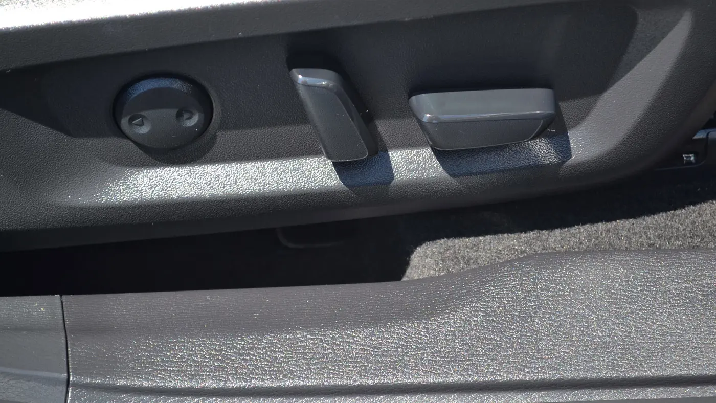 2023 Mitsubishi Outlander PHEV SEL