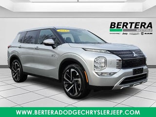 2024 Mitsubishi Outlander PHEV with Alloy Silver Metallic Exterior
