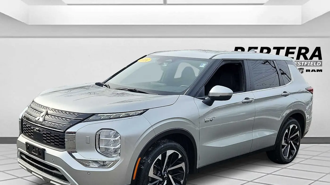 2024 Mitsubishi Outlander PHEV SE