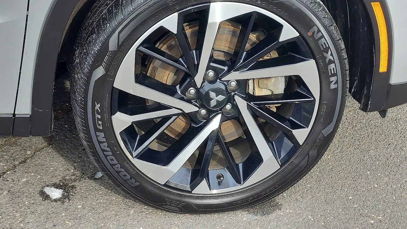2024 Mitsubishi Outlander PHEV SE