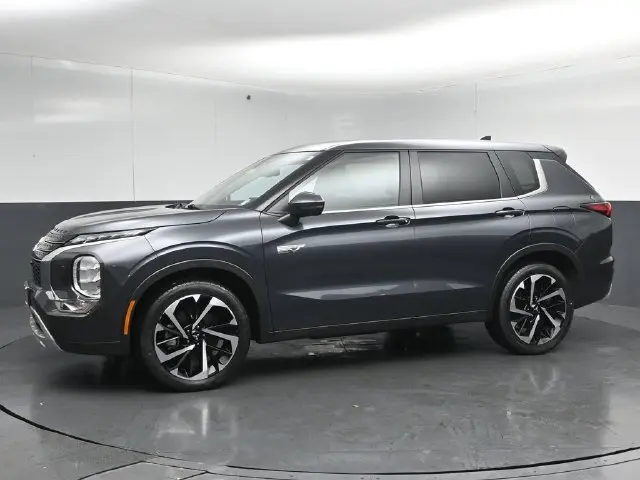 2025 Mitsubishi Outlander - $31,125