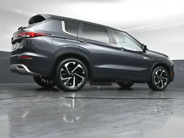 2025 Mitsubishi Outlander - $31,125