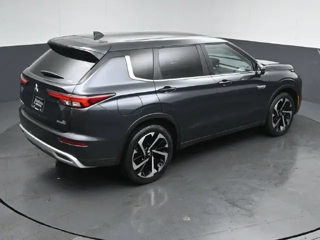 2025 Mitsubishi Outlander - $31,125